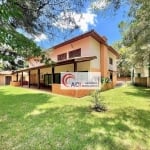 Casa de Condomínio para venda em Granja Viana de 610.00m² com 7 Quartos, 5 Suites e 3 Garagens