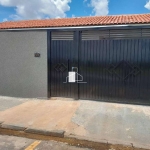 Casa para venda em Jardim Santa Lúcia de 93.00m² com 3 Quartos, 1 Suite e 2 Garagens