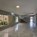 Casa de Condomínio para alugar em Condominios Zona Sul de 275.00m² com 4 Quartos, 3 Suites e 4 Garagens