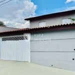 Casa para venda em Parque Ouro Fino de 242.00m² com 5 Quartos, 2 Suites e 3 Garagens