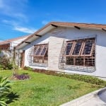 Casa para venda em Bacacheri de 300.00m² com 4 Quartos, 1 Suite e 2 Garagens