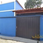 Casa para alugar em Centro de 56.00m² com 2 Quartos, 1 Suite e 1 Garagem