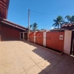 Casa para venda em Centro de 162.00m² com 3 Quartos, 1 Suite e 5 Garagens