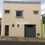 Casa para venda em Centro de 216.00m² com 2 Quartos, 2 Suites e 2 Garagens