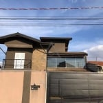 Casa para venda em Jardim América de 288.00m² com 3 Quartos, 1 Suite e 3 Garagens