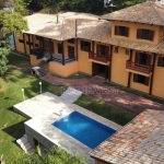 Casa de Condomínio para venda em Granja Viana de 530.00m² com 5 Quartos, 5 Suites e 6 Garagens