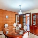 Casa para venda em Seminário de 206.00m² com 4 Quartos, 1 Suite e 4 Garagens