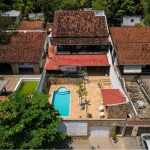 Casa de Condomínio para venda em Jacarepaguá de 453.00m² com 5 Quartos, 2 Suites e 2 Garagens