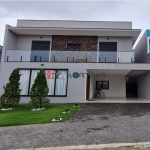 Casa de Condomínio para venda em Jardim Carolina de 275.00m² com 4 Quartos, 3 Suites e 4 Garagens