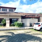 Casa para venda em Maresias de 200.00m² com 3 Quartos, 1 Suite e 2 Garagens