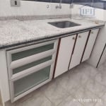 Apartamento para alugar em Centro de 69.00m² com 2 Quartos e 1 Garagem