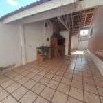 Casa para alugar em Tucura de 175.00m² com 3 Quartos, 1 Suite e 4 Garagens