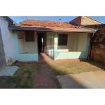 Casa para alugar em Centro de 45.20m² com 2 Quartos e 4 Garagens