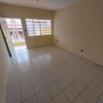 Casa para alugar em Vila De Vecchi de 150.00m² com 2 Quartos, 1 Suite e 2 Garagens