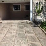 Casa para venda em Abranches de 131.00m² com 3 Quartos e 2 Garagens