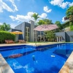 Casa de Condomínio para venda em Granja Viana de 640.00m² com 4 Quartos, 4 Suites e 6 Garagens