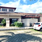 Casa para venda em Maresias de 200.00m² com 3 Quartos, 1 Suite e 2 Garagens