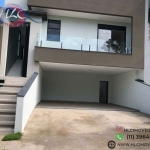 Casa para venda em Chácara Morada Mediterrânea de 200.00m² com 3 Quartos, 3 Suites e 4 Garagens