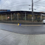 Loja para venda em Taboão de 675.00m² com 4 Garagens