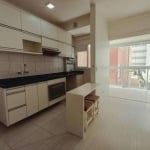 Apartamento 2 quartos, sacada, condomínio clube - Centro de Curitiba