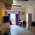 Apartamento de 31 m, bem localizada à venda no Centro/ Castelo.