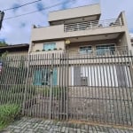 Casa residencial para Venda Alto da XV, Curitiba, rua tranquila, sem saída,  5 dormitórios com sacada e terraço, 5 vagas de garagem