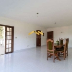 Casa à Venda com 450m², 6 dormitórios, 6 suítes e 10 vagas!!!