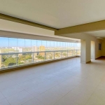 Apartamento no Edifício Madrid com 250 m²