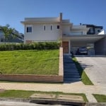 Casa alto padrão disponível para venda em Bragança Paulista, com 3 suítes, 2 vagas e Piscina