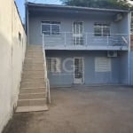 Casa com 02 dormitórios, no Bairro Vila Jardim&lt;BR&gt;Residência com espaço comercial!&lt;BR&gt;&lt;BR&gt;Imóvel conta com 90m² em cada pavimento.&lt;BR&gt;Mobiliado, com garagem para mais de 8 carr