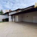 Casa com 3 dormitórios para alugar, 260 m² por R$ 5.265,00/mês - Jardim São Caetano - Jaguariúna/SP