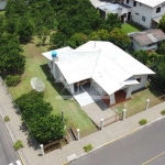 Casa com amplo terreno de esquina à venda em Picada Café na Serra Gaúcha