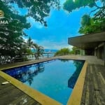 Casa com 5 suítes, piscina e vista para o mar com 2 vagas - Peninsula, Guarujá.