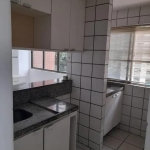 APARTAMENTO EM CASA AMARELA