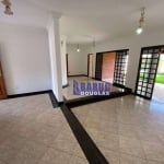 CASA DE ESQUINA COM DUPLA APTIDÃO LAYOUT SEJA COMERCIAL OU RESIDENCIAL, COM 3 SUÍTES, SALA 03 AMBIENTES , COM 312 m² CONSTRUÍDO POR APENAS R$ 790.000