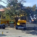 Vendo área de 300m², com 5 casas em Cabo Frio/RJ próximo a praia do forte