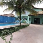 Casa em Peruíbe, com 4 dormitórios e piscina