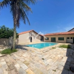 Casa com piscina em Peruíbe
