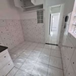 Casa com 2 dormitorios e boa localização