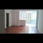 Apartamento amplo de 2 dormitórios para alugar na Bela Vista-SP