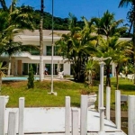 Casa de alto padrão na Marina Guarujá