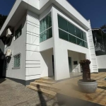 Casa 4 dormitórios à venda Praia dos Amores Balneário Camboriú/SC