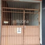 Casa para alugar, 3 quartos, Nossa Senhora Aparecida - Uberlândia/MG - Rotina Imobiliária