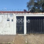 Casa para alugar, 2 quartos, Santa Mônica - Uberlândia/MG - Rotina Imobiliária