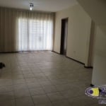 Residência com 4 quartos  para alugar, 350.00 m2 por R$4500.00  - Santa Quiteria - Curitiba/PR