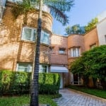 Vert Supreme - Jardim Europa Rua Campo Verde, 105. Casa à venda em condomínio no Jardim Europa, 4 quartos, sendo 4 suítes, segurança 24 horas e 6 vagas. Próximo ao Shopping Iguatemi, Clube Pinheiros, 