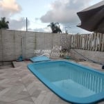 Casa à venda, com piscina, Matinhos, PR