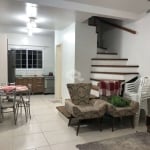 Casa com 2 dormitórios e 2 vagas em Rainha do Mar/RS