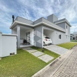 Casa com 03 quartos/dormitórios no bairro Deltaville, em Biguaçu- SC