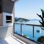 Apartamento com três quartos  Frente Mar